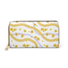 Load image into Gallery viewer, Wallet (White Puakenikeni)