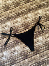 Load image into Gallery viewer, Amanda Bottoms