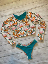 Load image into Gallery viewer, Caroline Rashie Crop Top (Long Sleeve)