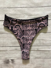 Load image into Gallery viewer, Corinne Bottoms