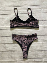 Load image into Gallery viewer, Corinne Bottoms